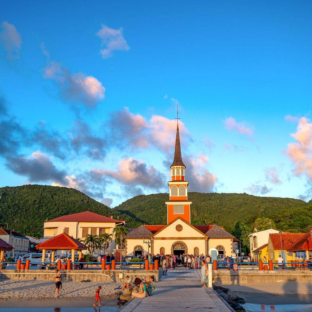 Saint Vincent & Grenadines - Roamex | Buy eSIM for International Travel